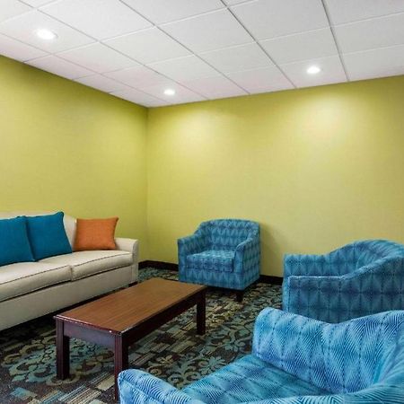 Quality Inn & Suites Arnold - St Louis מראה חיצוני תמונה